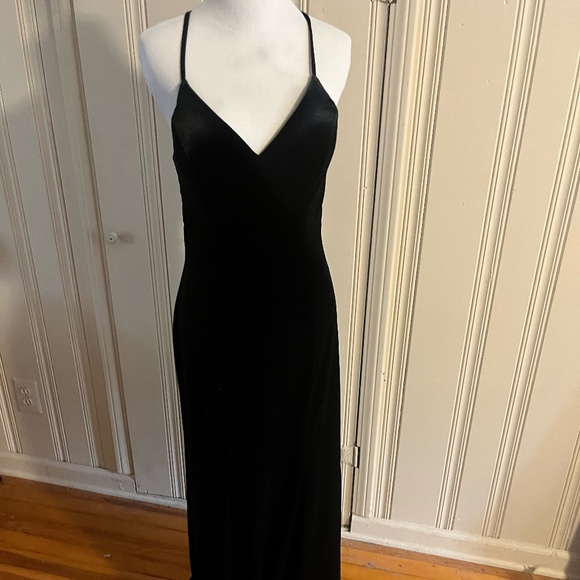 Jolene Prom gown size 6 lace racerback black velvet - Picture 2 of 8